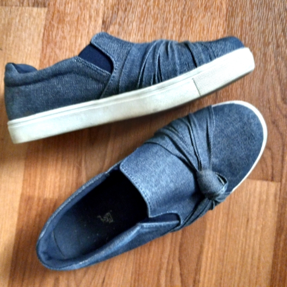 Brash 2.5 Girls Denim Twist Knot Slip On Sneakers Shoes Kids
